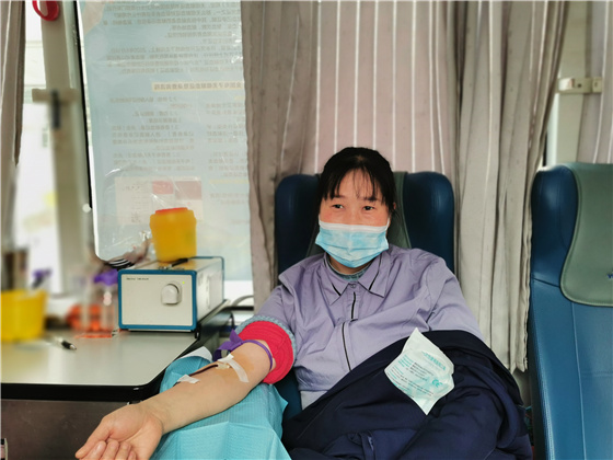 人民警察一心為民，捋袖捐血鐵血柔情——安康市公安局積極開展冬季獻(xiàn)血活動