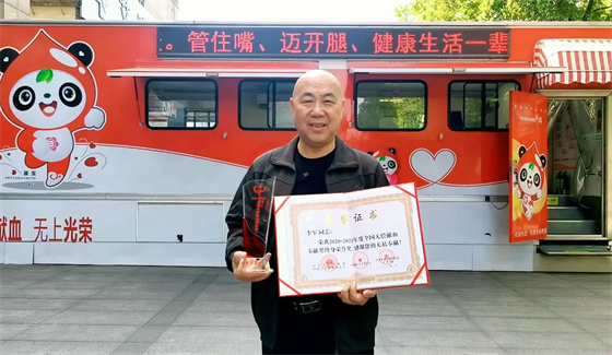 安康李軍，18年獻(xiàn)出“10”個(gè)自己……